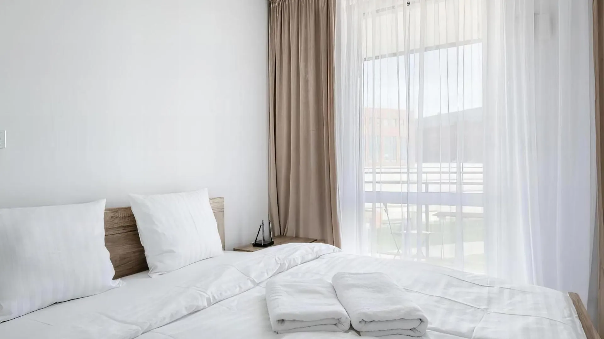 Mlambert - Aparthotel Varšava Polsko